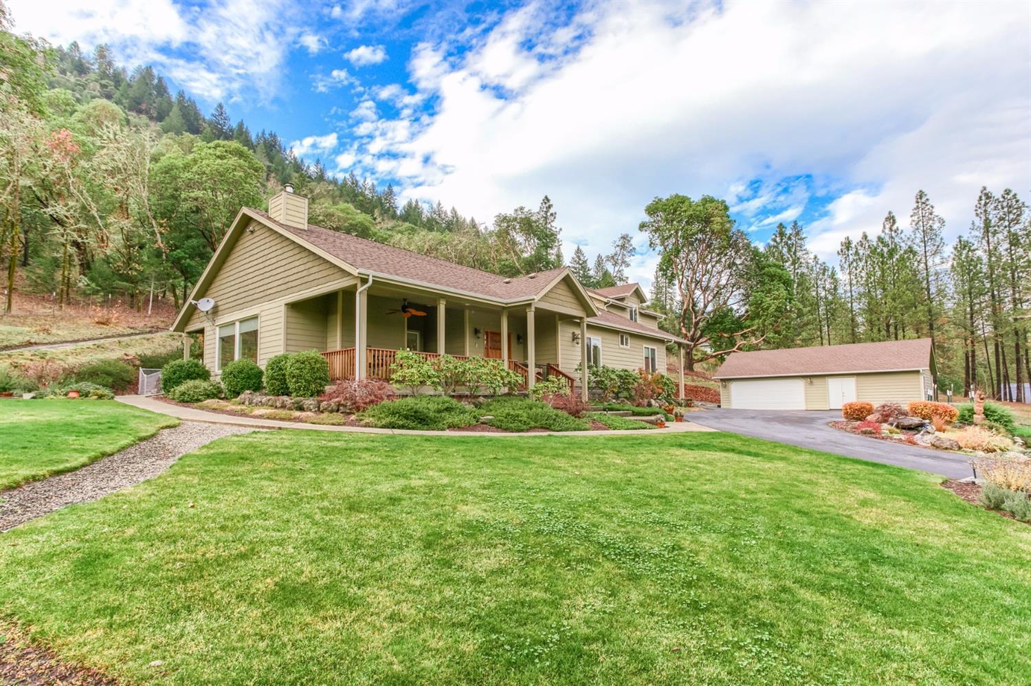 446 Riverbanks Road Grants Pass, OR 97527 - Photo 2 of 34 Additional Photo