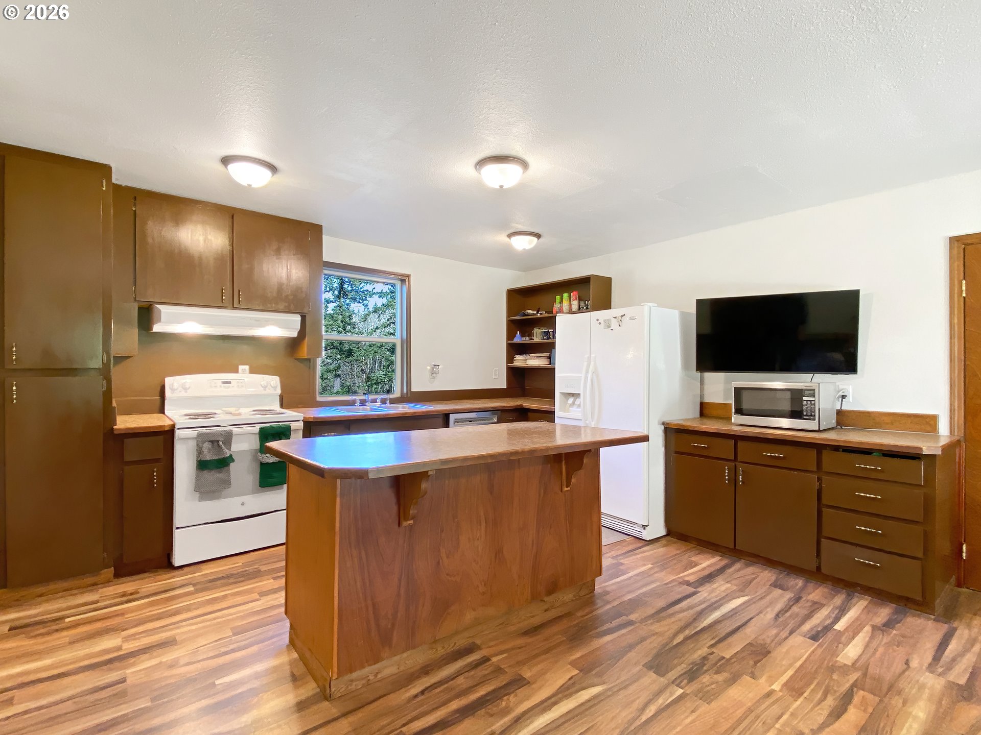 33318 Southeast Funny Farm Road Estacada, OR 97023 - Photo 22 of 38 Kitchen