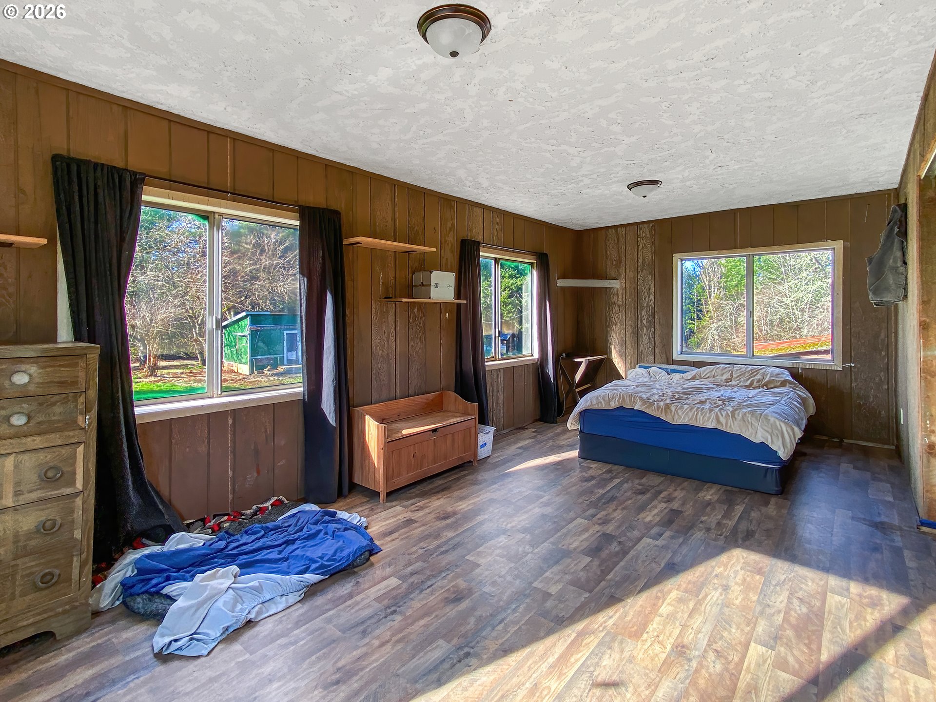 33318 Southeast Funny Farm Road Estacada, OR 97023 - Photo 32 of 38 Bedroom