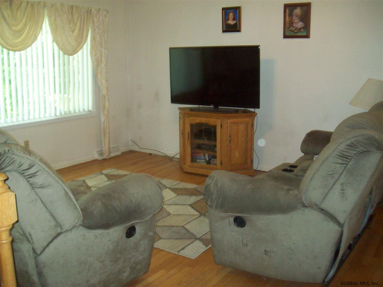 20 Eberle Road Colonie, NY 12110 - Photo 5 of 24 Photo 5