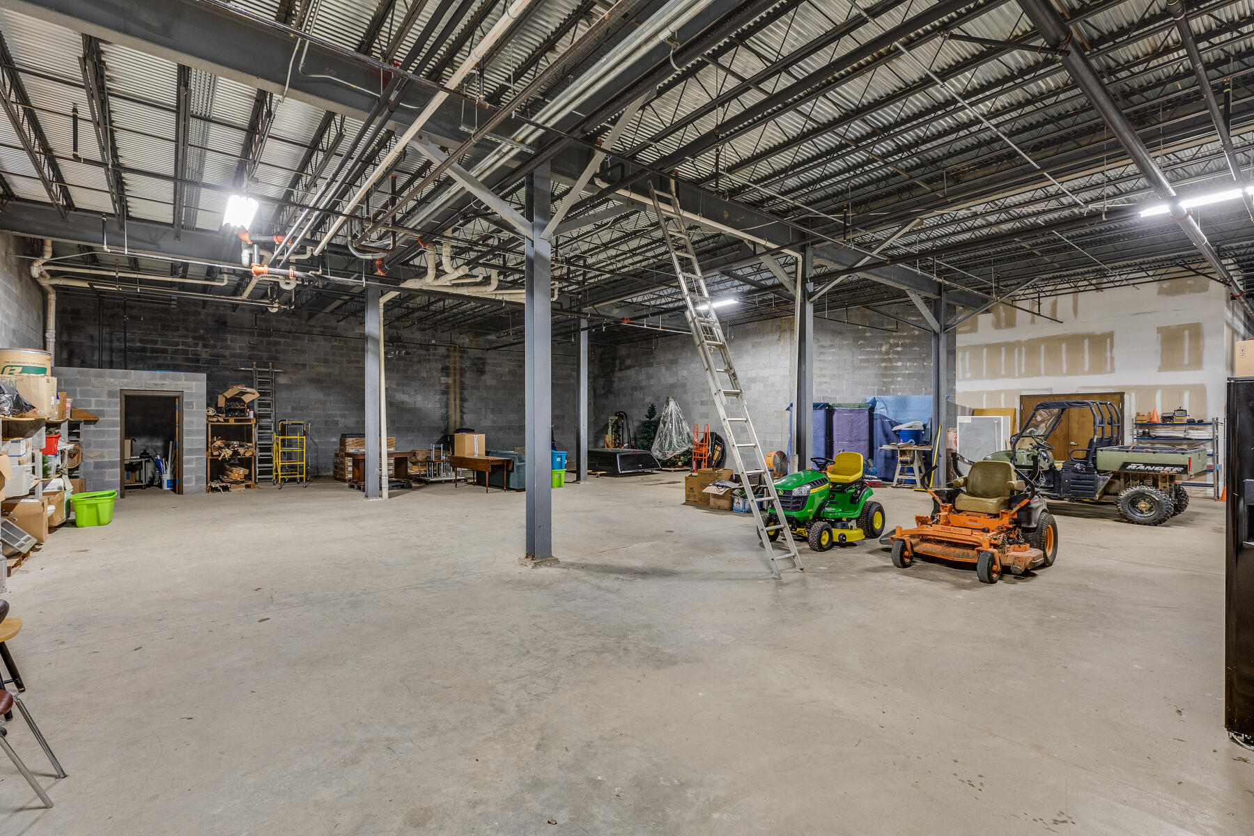 1128 Saratoga Road Kingsport, TN 37660 - Photo 116 of 124 ven28