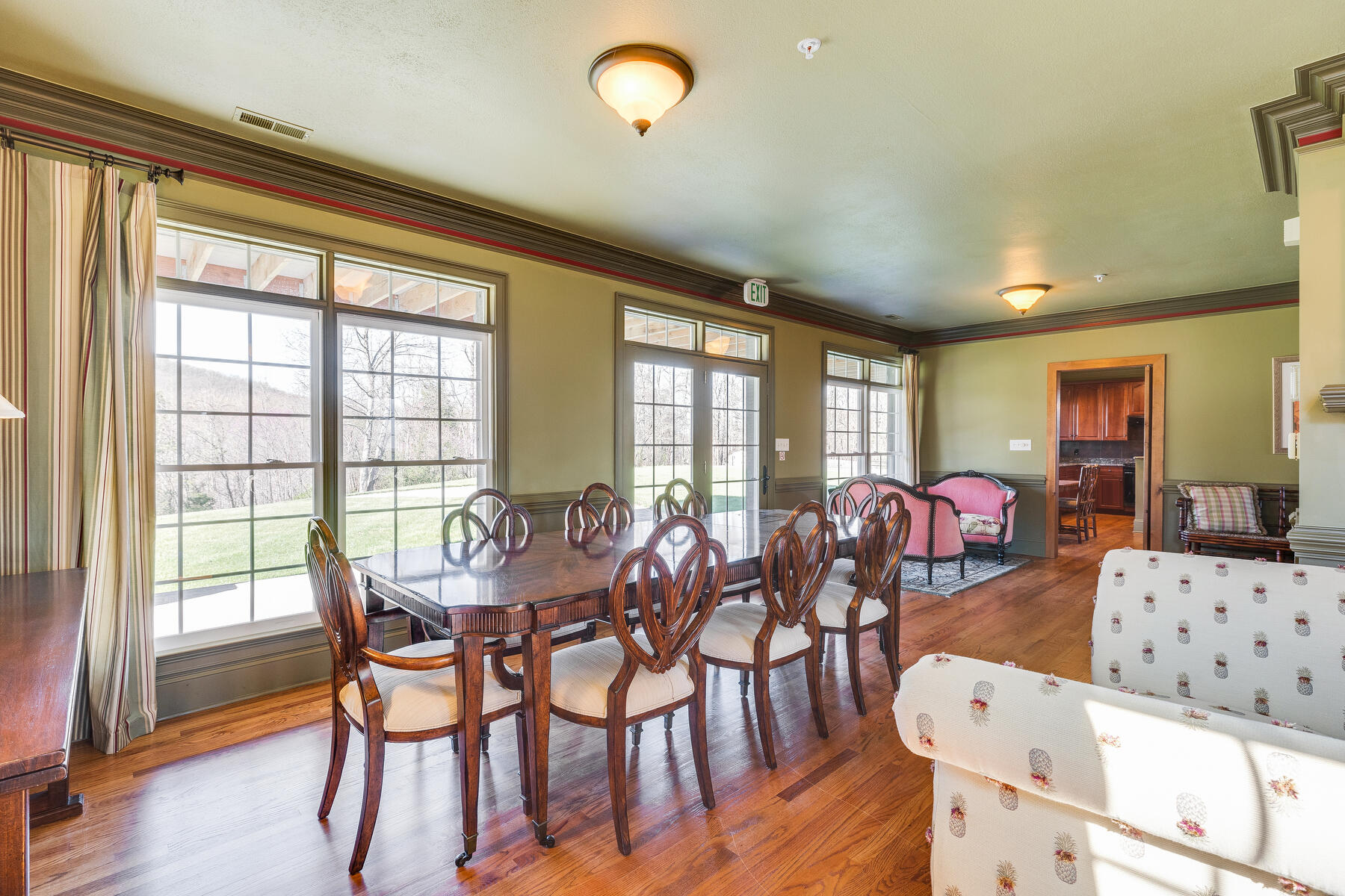 1128 Saratoga Road Kingsport, TN 37660 - Photo 15 of 124 main18