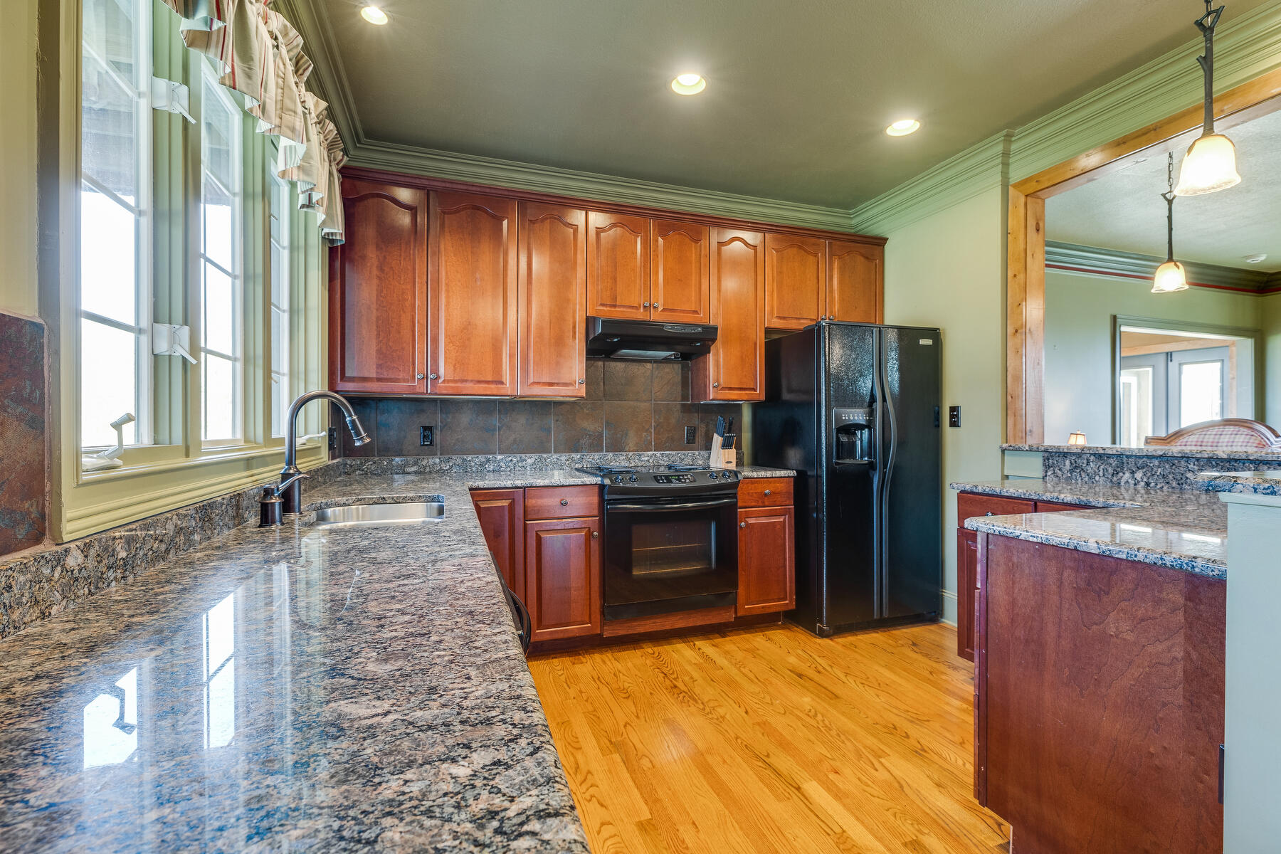 1128 Saratoga Road Kingsport, TN 37660 - Photo 20 of 124 main27