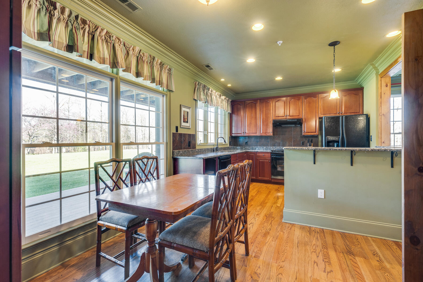 1128 Saratoga Road Kingsport, TN 37660 - Photo 21 of 124 main26