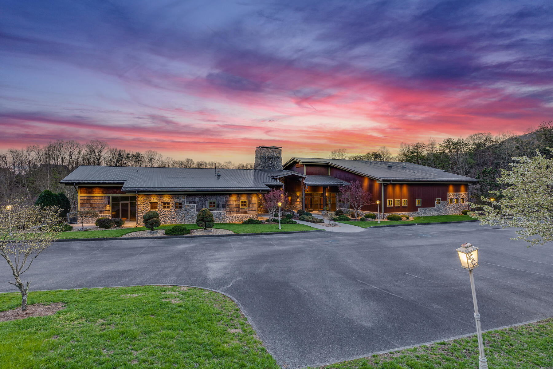 1128 Saratoga Road Kingsport, TN 37660 - Photo 3 of 124 ven2