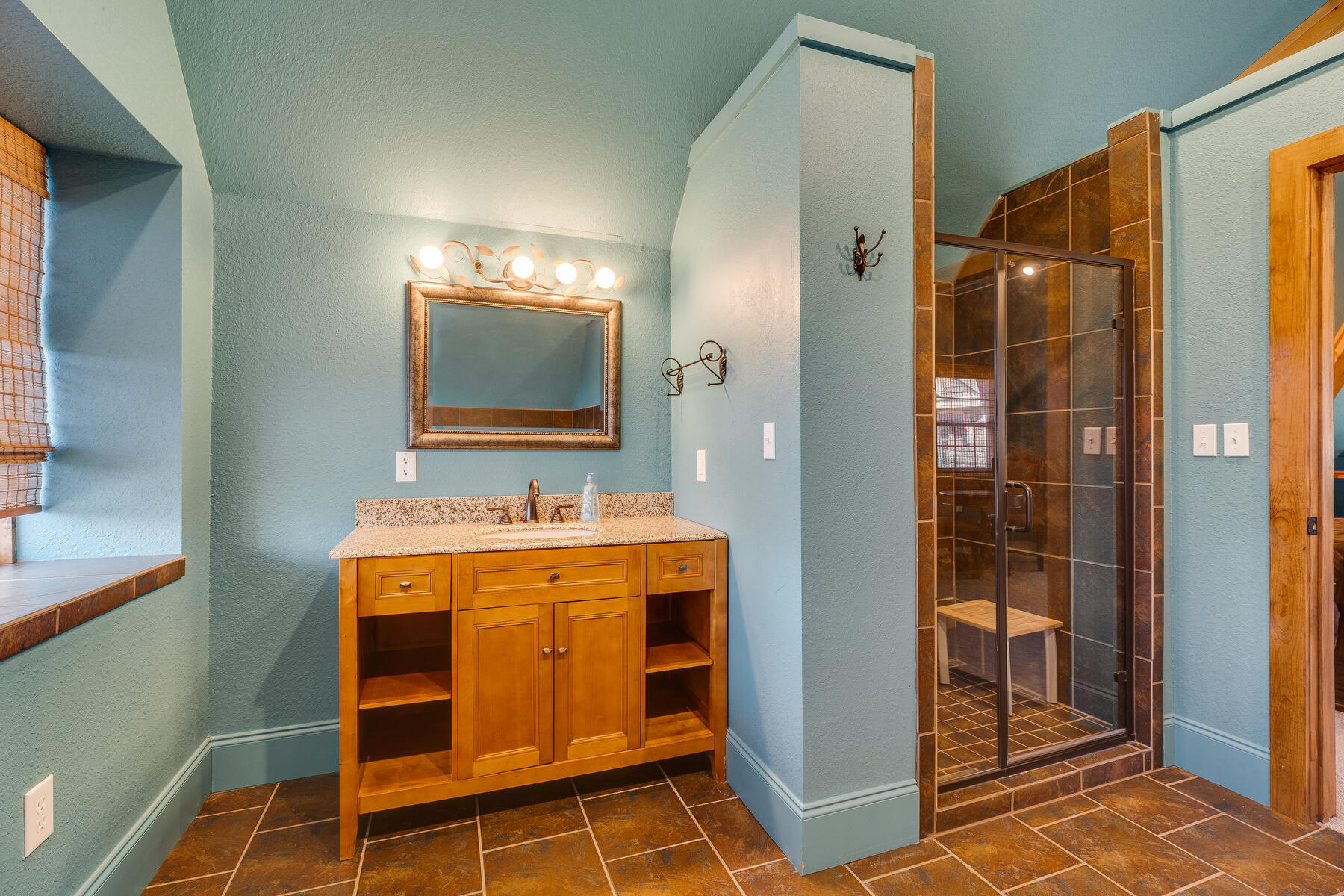 1128 Saratoga Road Kingsport, TN 37660 - Photo 32 of 124 main34