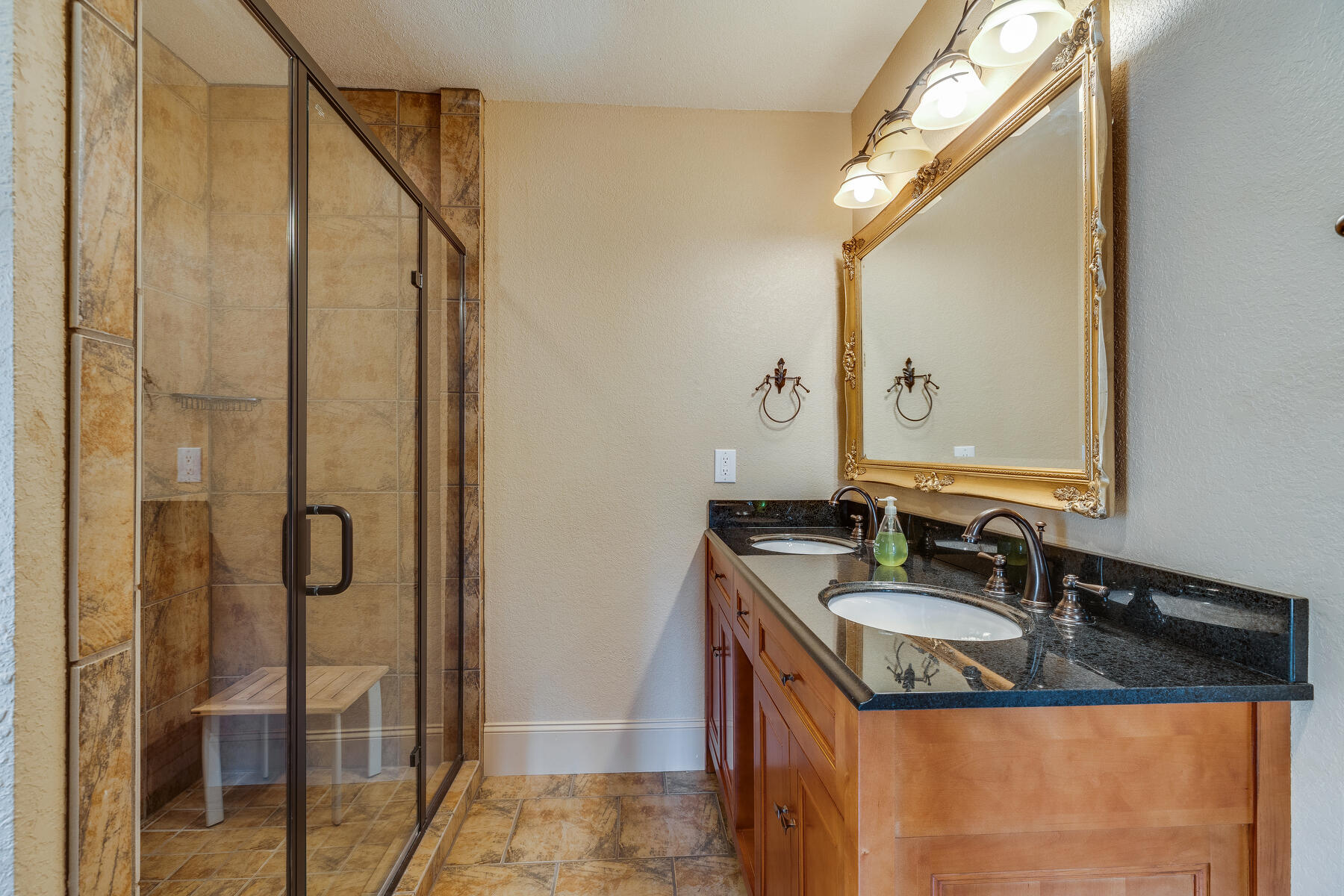 1128 Saratoga Road Kingsport, TN 37660 - Photo 44 of 124 main46