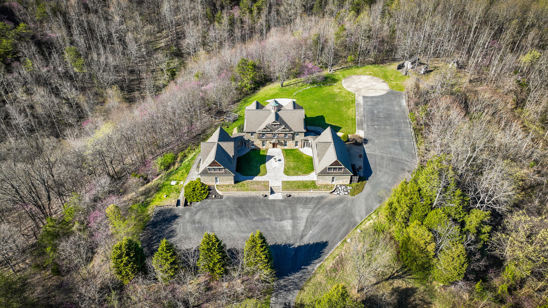 1128 Saratoga Road Kingsport, TN 37660 - Photo 58 of 124 main6