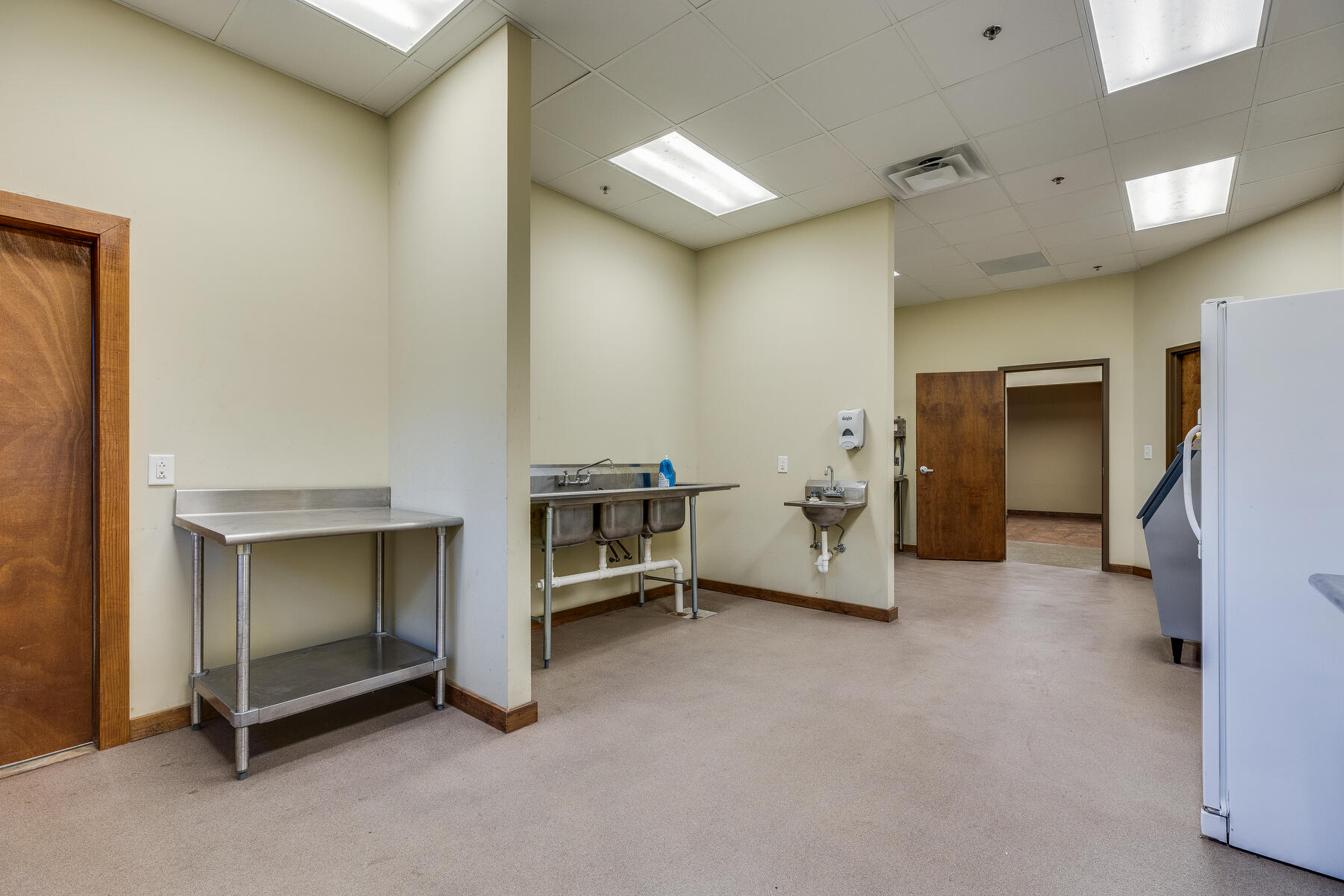 1128 Saratoga Road Kingsport, TN 37660 - Photo 95 of 124 ven10