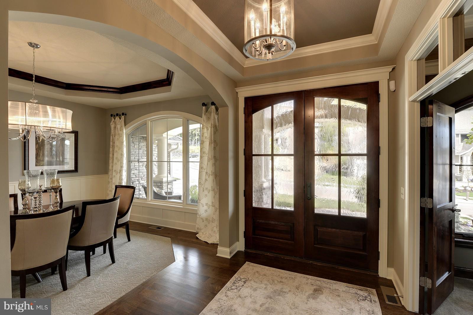 6410 Newman Road Fairfax, VA 22030 - Photo 15 of 35 Foyer