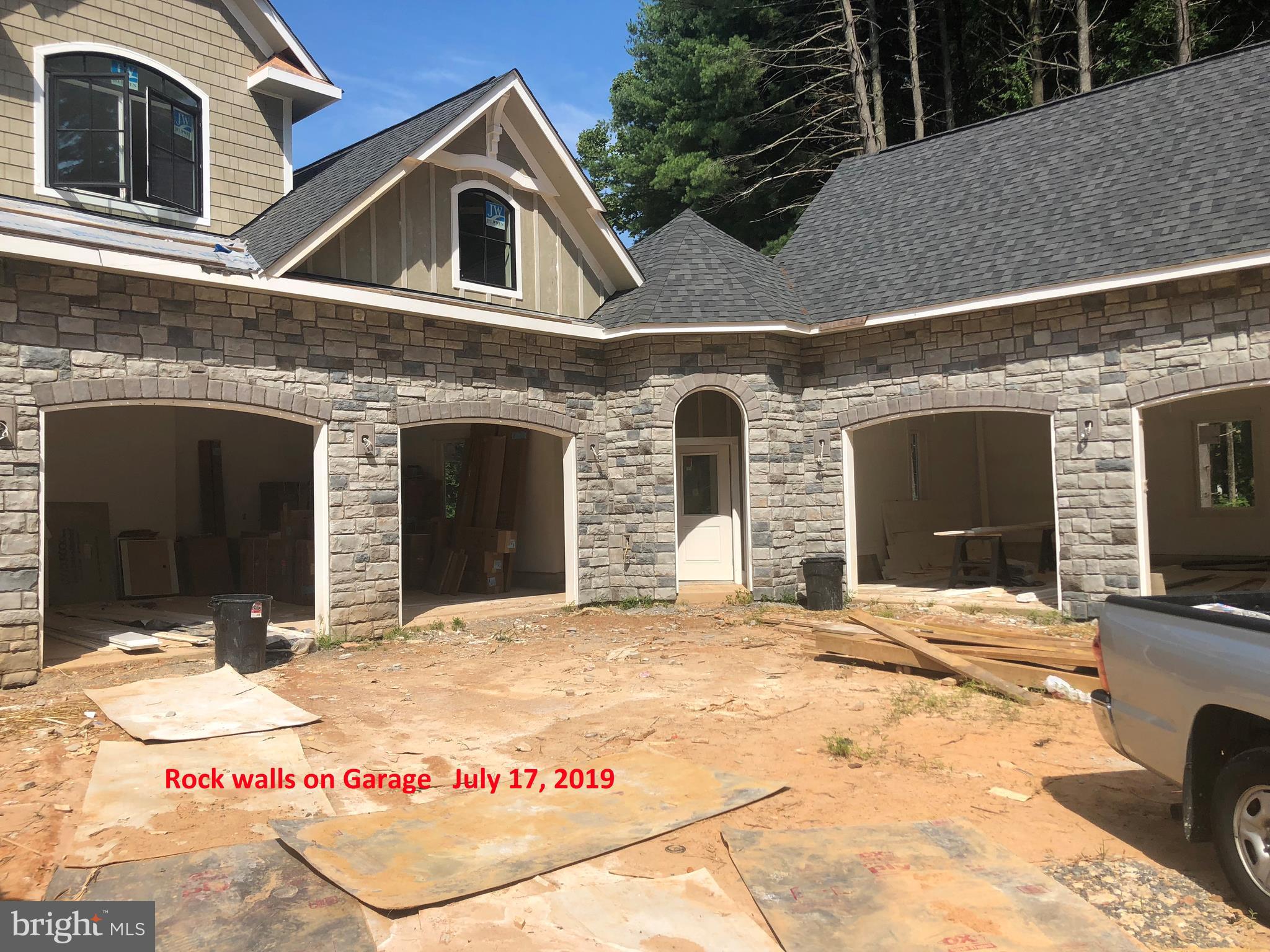 6410 Newman Road Fairfax, VA 22030 - Photo 3 of 35 Gallery Image 3