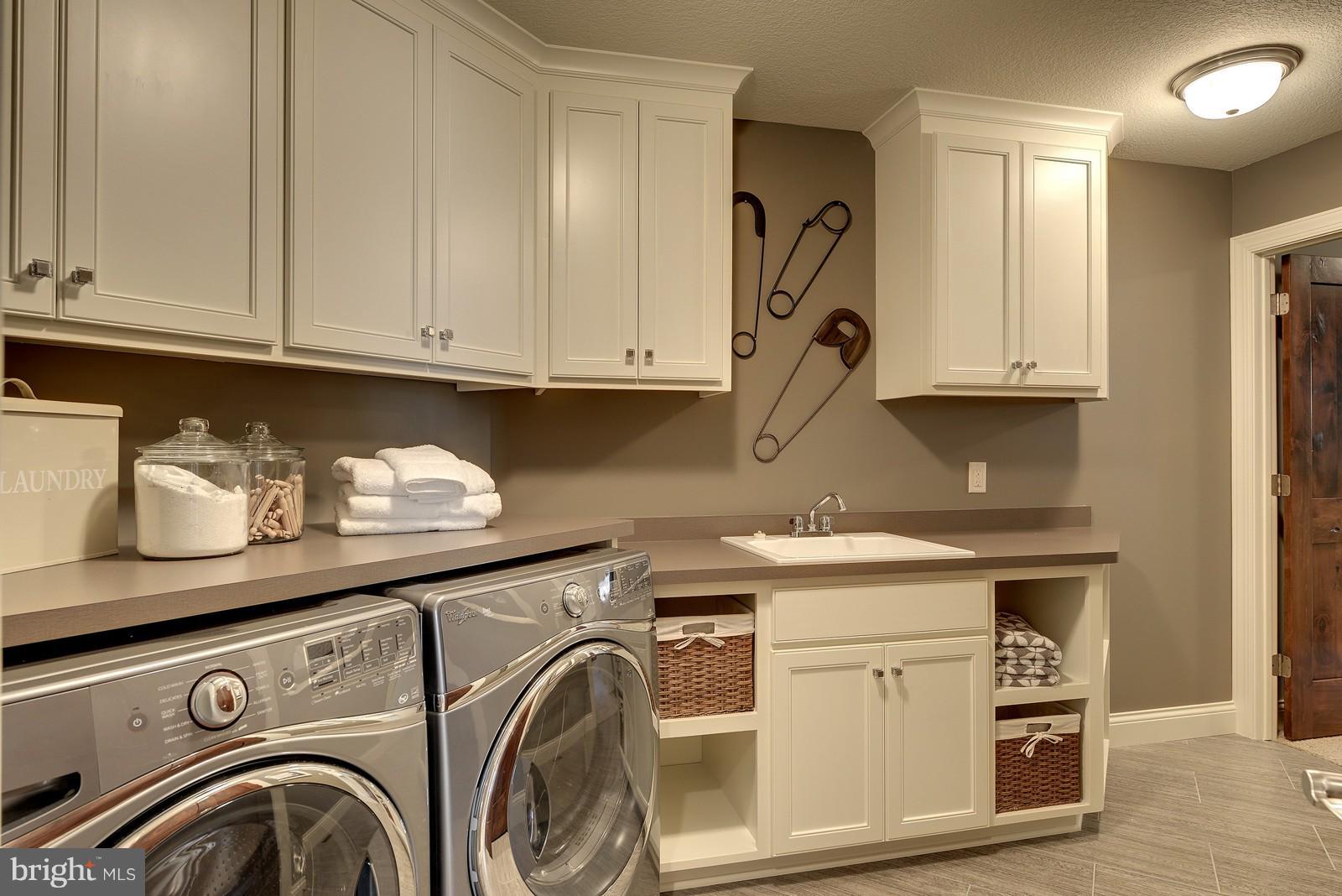 6410 Newman Road Fairfax, VA 22030 - Photo 32 of 35 Laundry Room upstairs