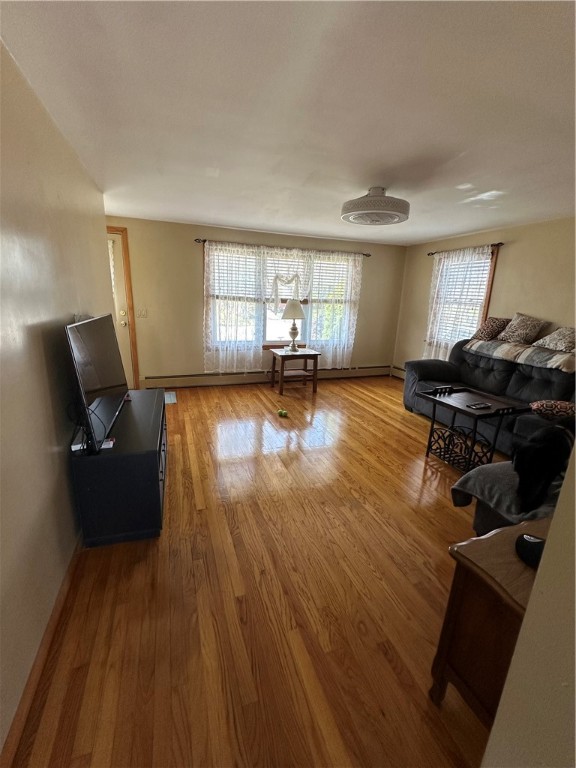 38 Amsterdam Avenue Warwick, RI 02889 - Photo 7 of 14