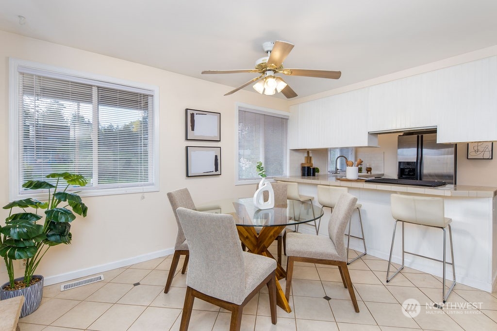 13010 163rd Avenue Southeast Renton, WA 98059 - Photo 11 of 24 Gallery Image 11