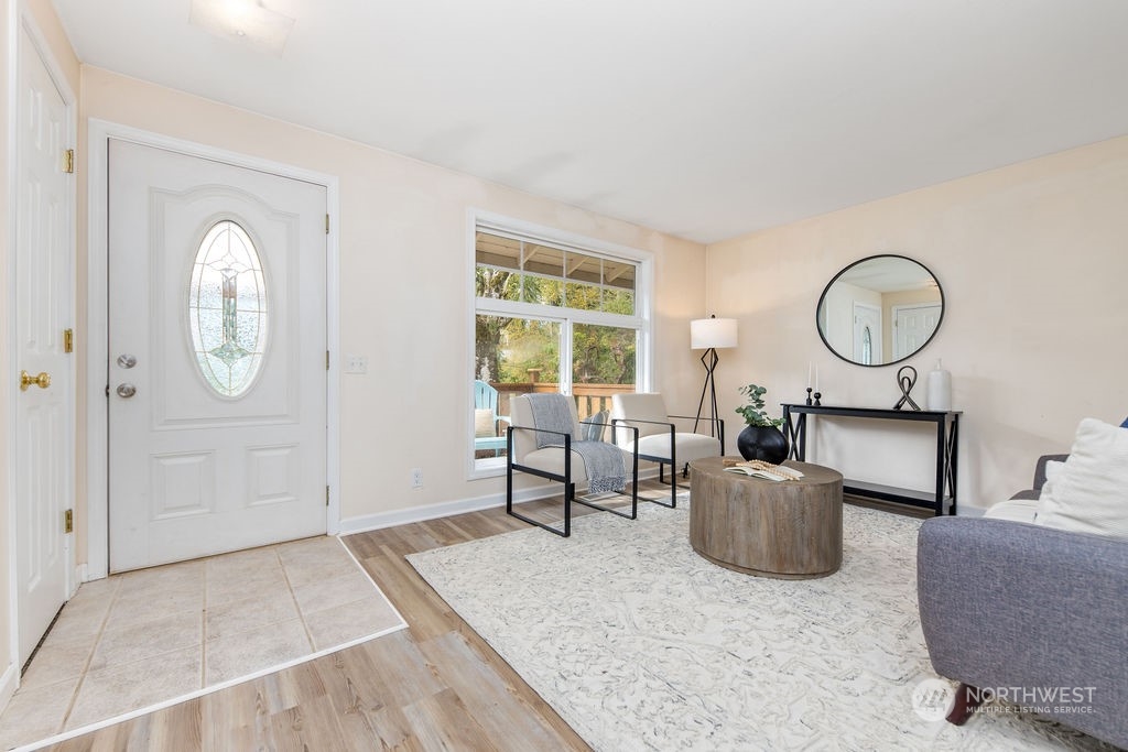 13010 163rd Avenue Southeast Renton, WA 98059 - Photo 4 of 24 Gallery Image 4