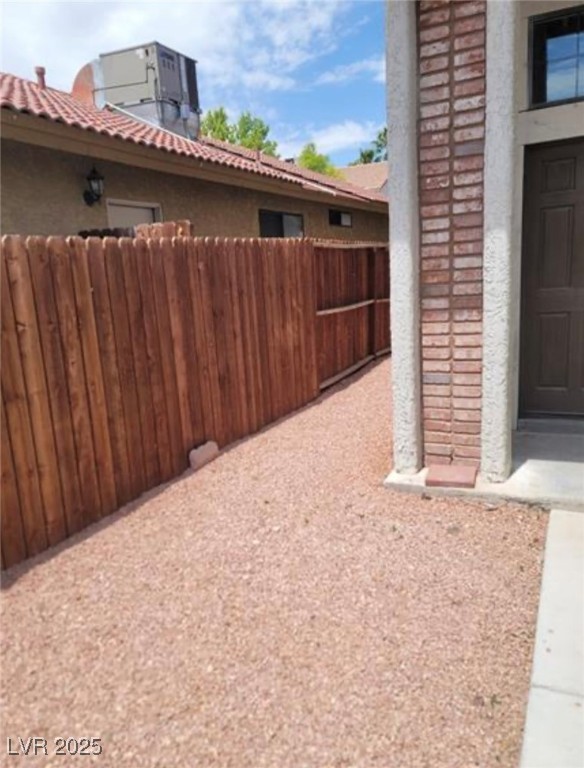 6444 Deadwood Road Las Vegas, NV 89108 - Photo 8 of 45