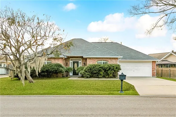$2,200 | 308 Willowdale Boulevard, Luling, LA 70070