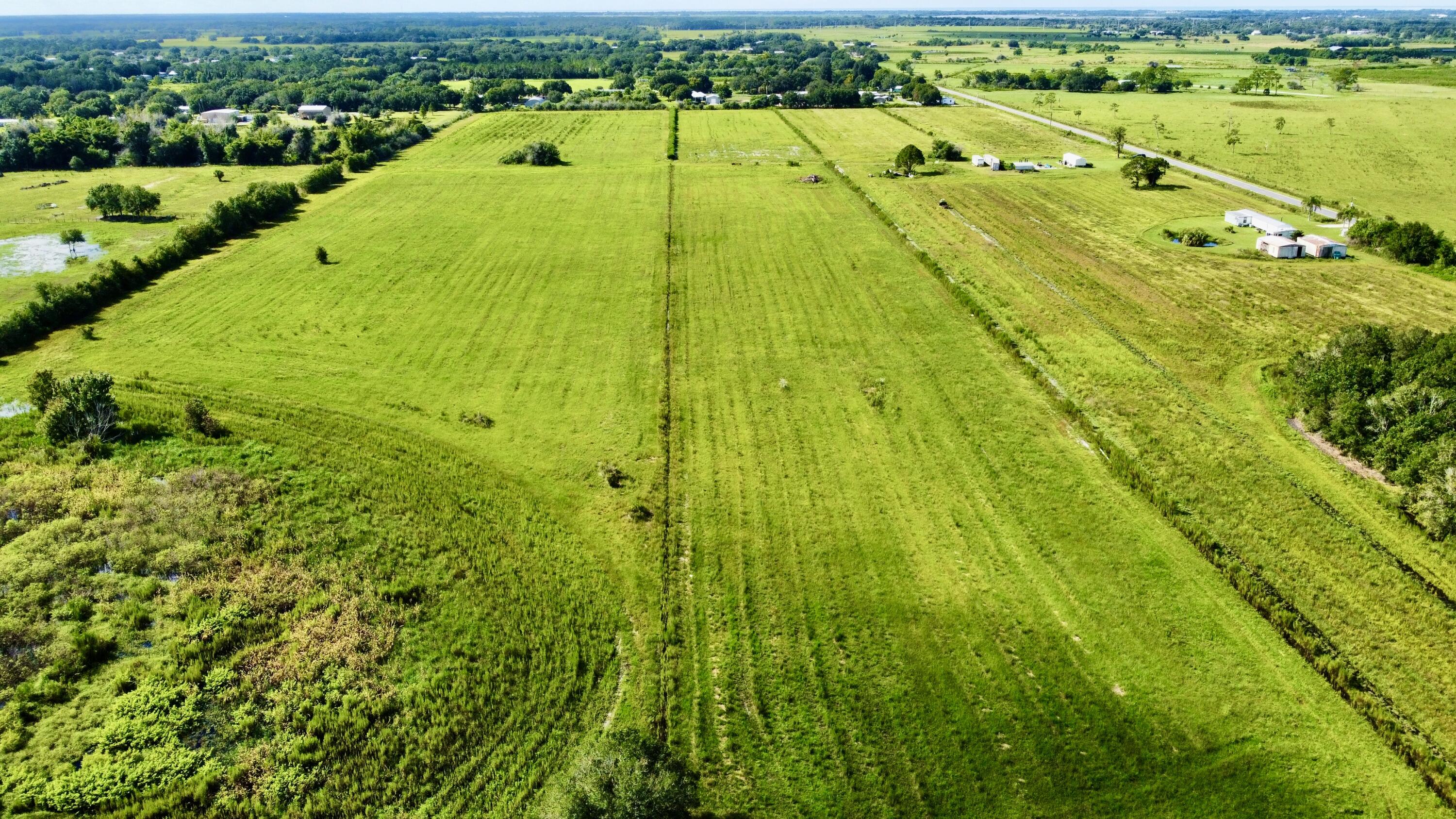 2258 Starns Loop Road Okeechobee, FL 34974 - Photo 8 of 13 dji_fly_20260831_102432_872_178818664360