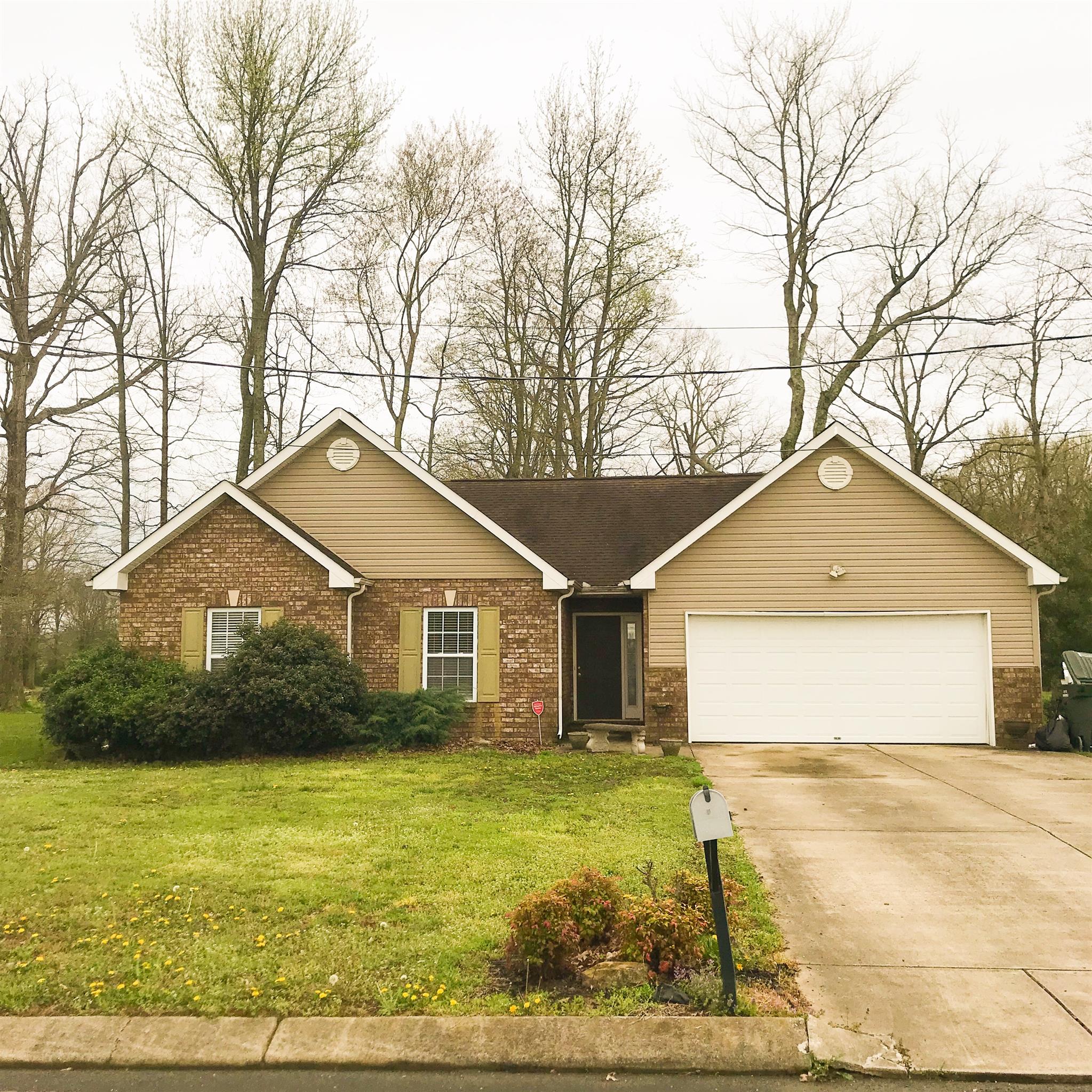 714 Arabian Lane Springfield, TN 37172 - Photo 3 of 25 Easy one level home. No steps into the home from the front entrance. One small step from the patio.
