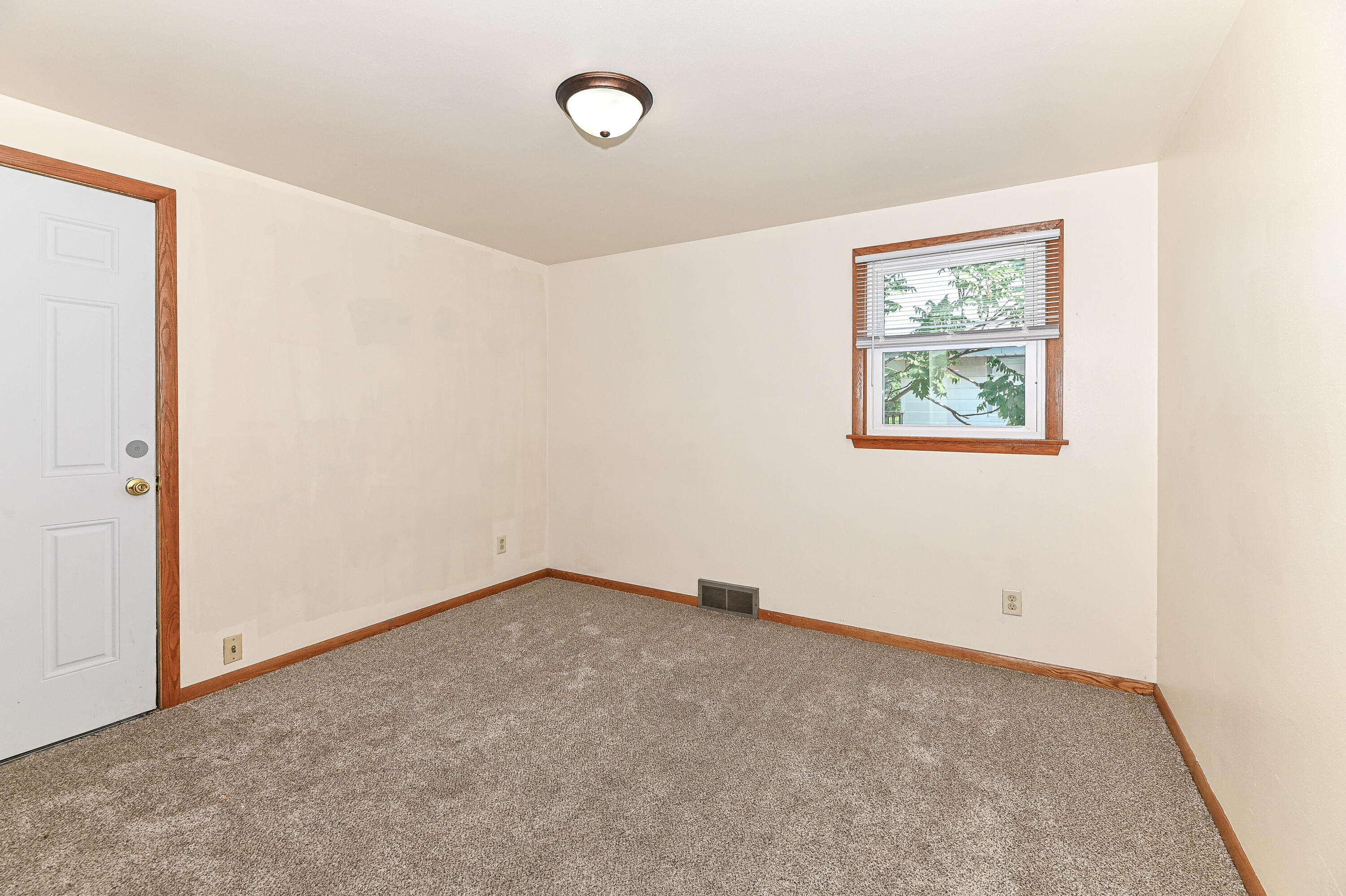 1728 Cleveland Avenue, Unit 1730 Racine, WI 53405 - Photo 32 of 39 Upper 2nd Bedroom