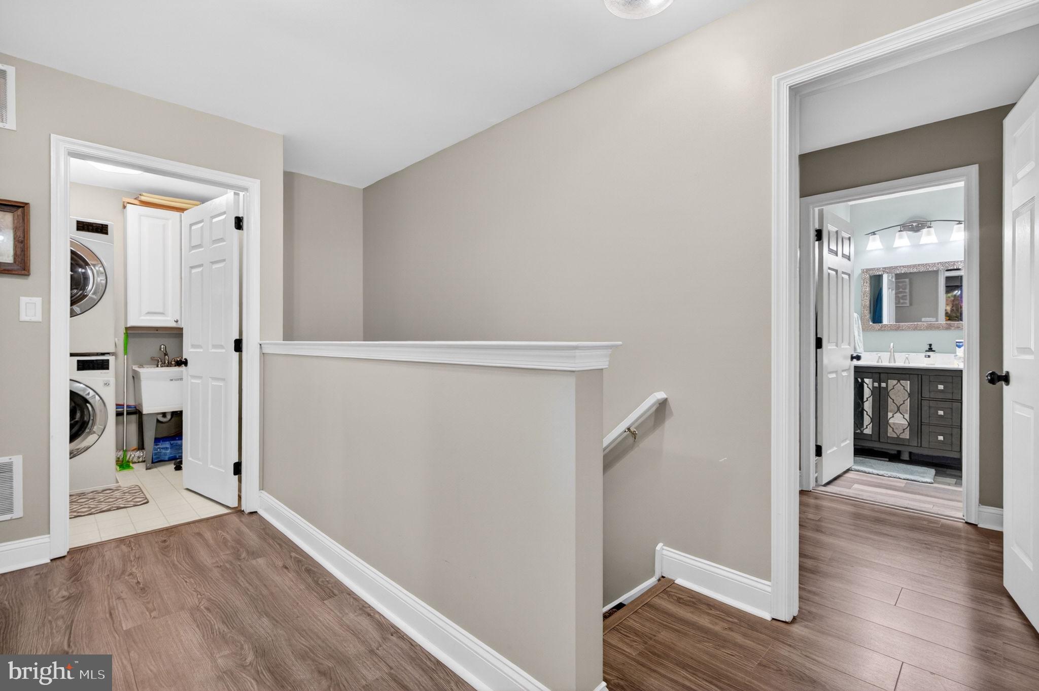 2807 Gramercy Way Mount Laurel, NJ 08054 - Photo 22 of 45 Upstairs Hallway