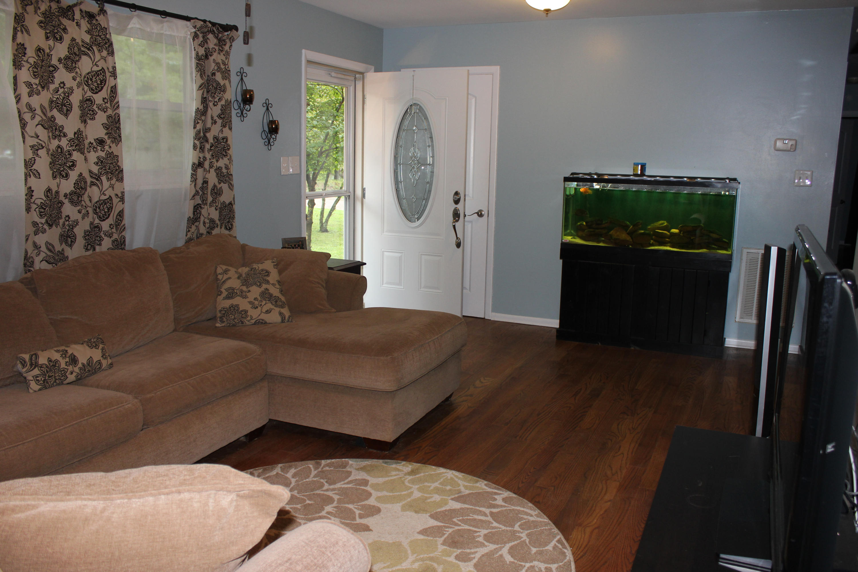 2218 Belt Road Knoxville, TN 37920 - Photo 3 of 19 IMG_0817