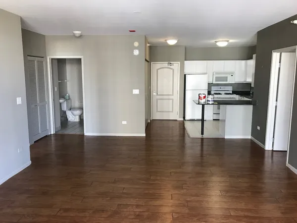 $3,900 | 21 West Chestnut Street, Unit 1101, Chicago, IL 60610