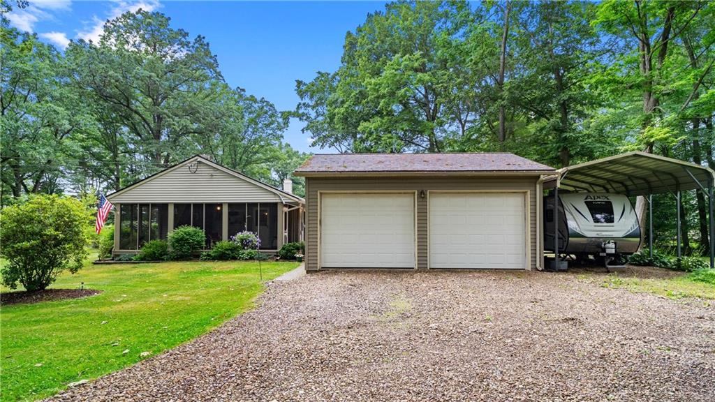 216 Cranberry Road Grove City, PA 16127 - Photo 3 of 25 Gallery Image 3