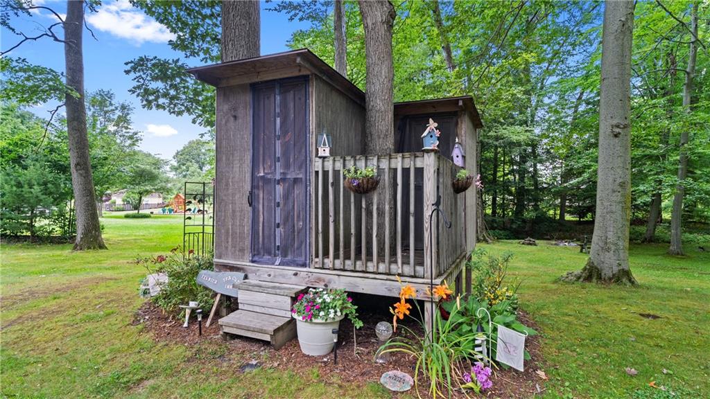 216 Cranberry Road Grove City, PA 16127 - Photo 8 of 25 Gallery Image 8