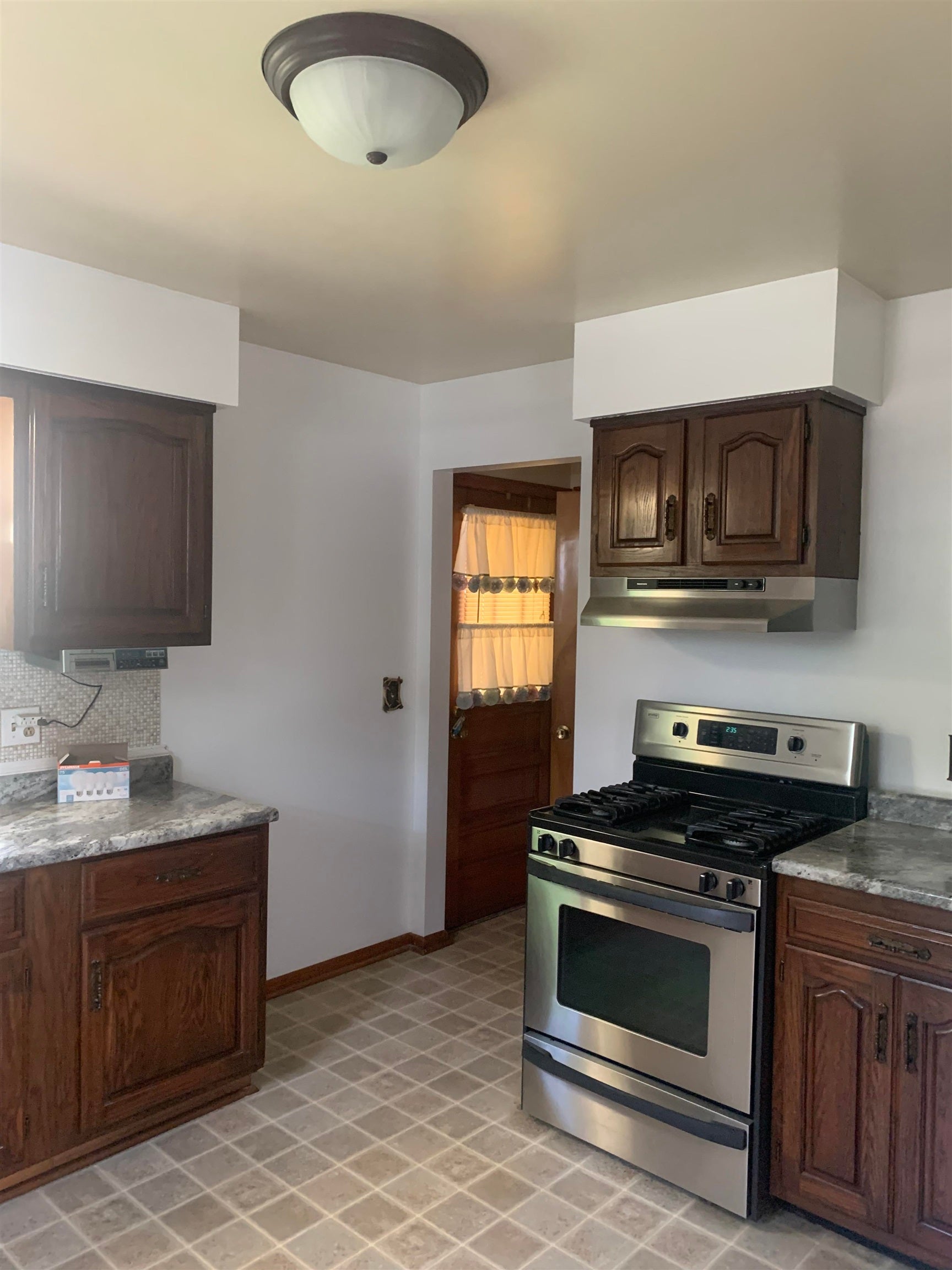 5181 West Pea Ridge Road Huntington, WV 25705 - Photo 4 of 18 Gallery Image 4