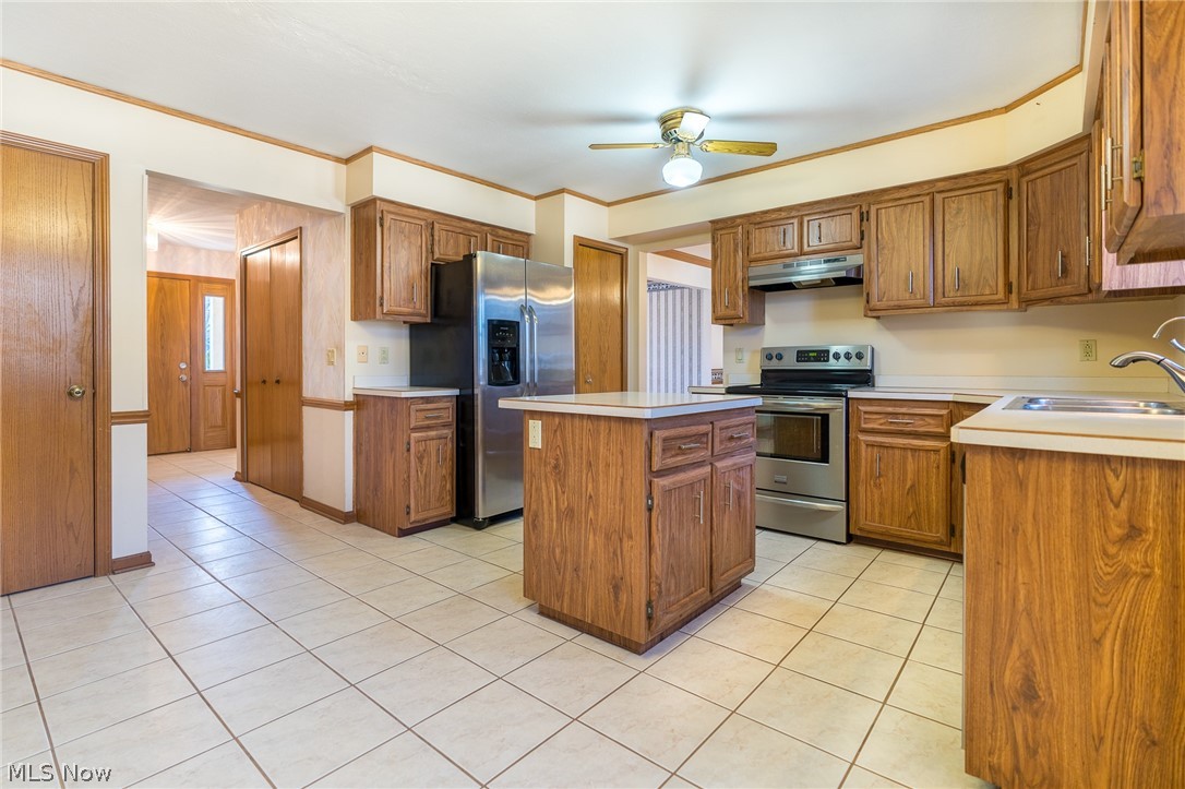 6606 Springdale Road Cleveland, OH 44130 - Photo 14 of 34