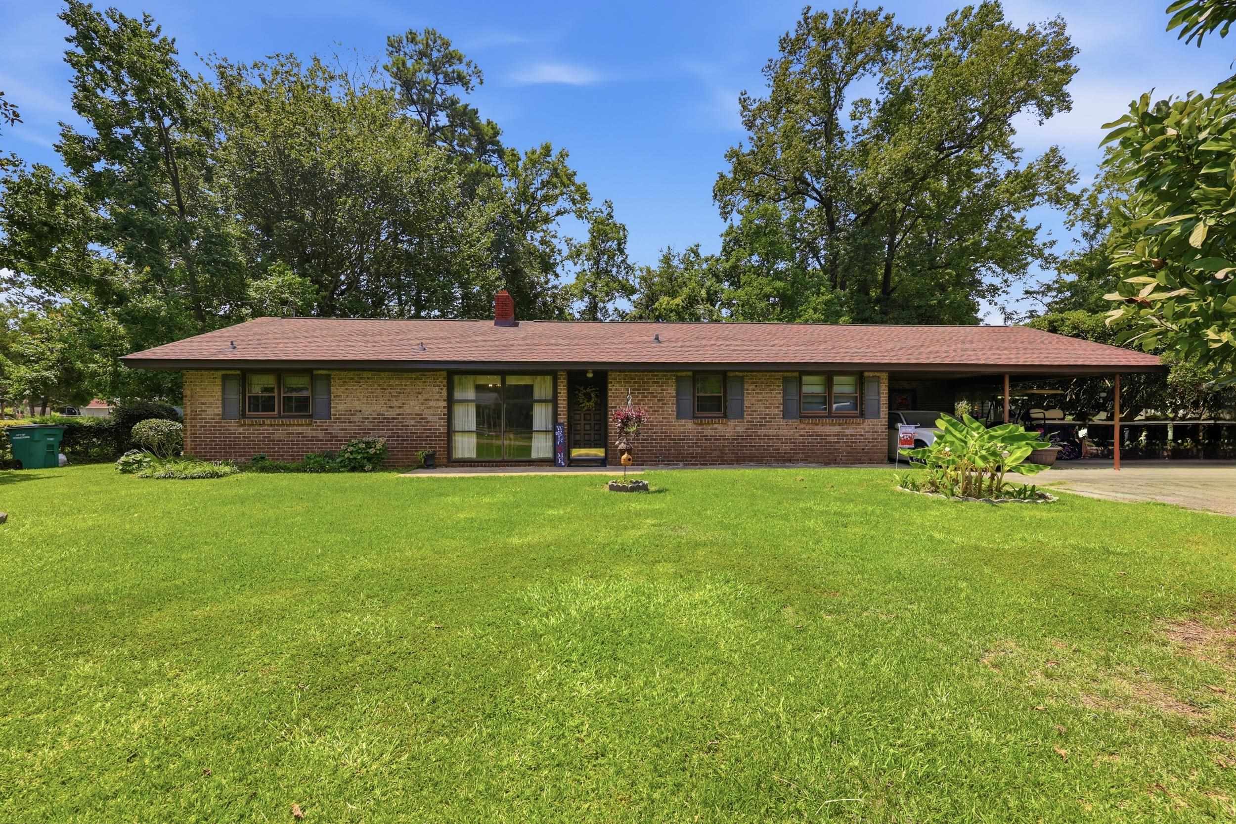 613 Elizabeth Street Georgetown, SC 29440 - Photo 1 of 49 Gallery Image 1