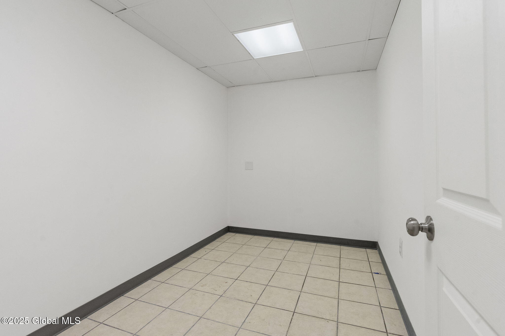 1480 State Street Schenectady, NY 12304 - Photo 16 of 34 13-web-or-mls-1480-state-st