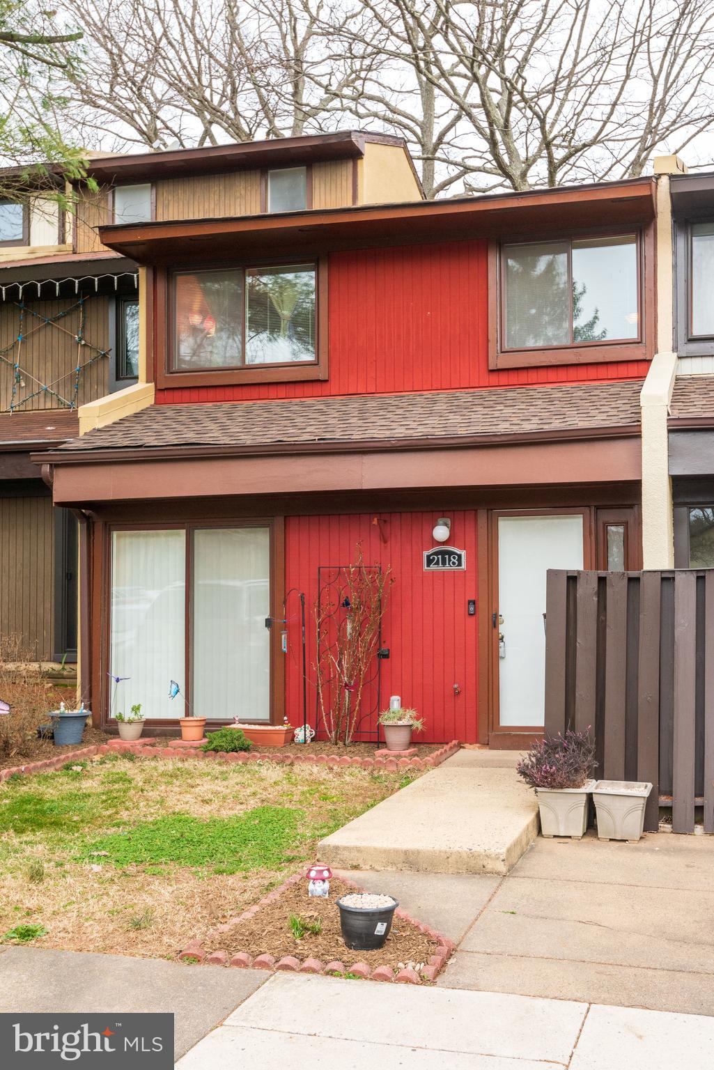2118 Cartwright Place Reston, VA 20191 - Photo 2 of 24 Gallery Image 2
