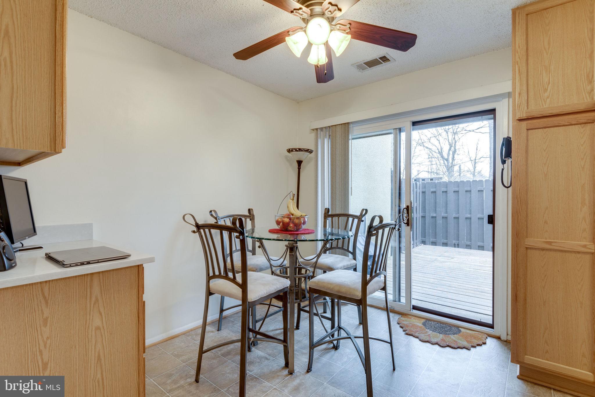 2118 Cartwright Place Reston, VA 20191 - Photo 8 of 24 Eat in kitchen!