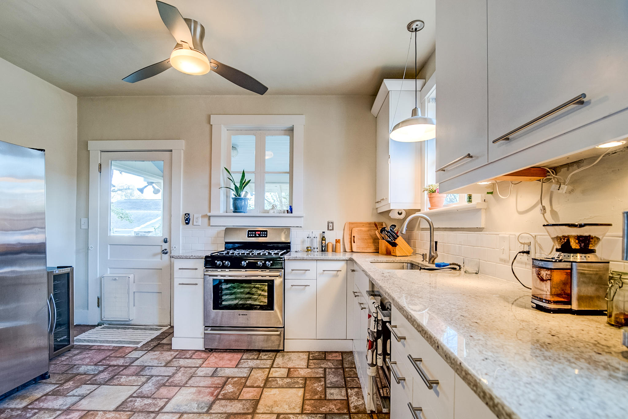783 Rutledge Avenue Charleston, SC 29403 - Photo 13 of 37 783 Rutledge-25