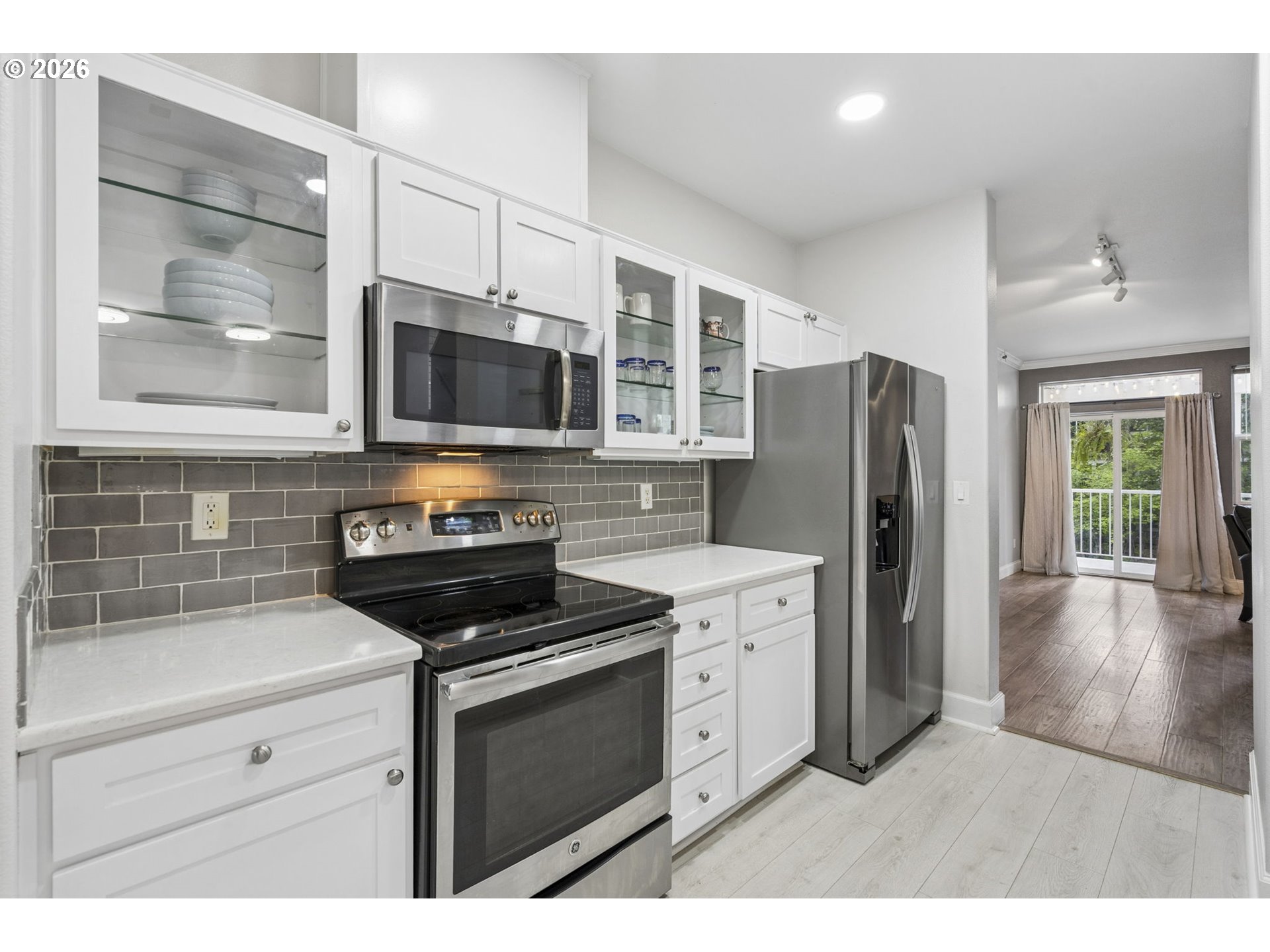 14172 Southwest Barrows Road, Unit 1 Portland, OR 97223 - Photo 11 of 38