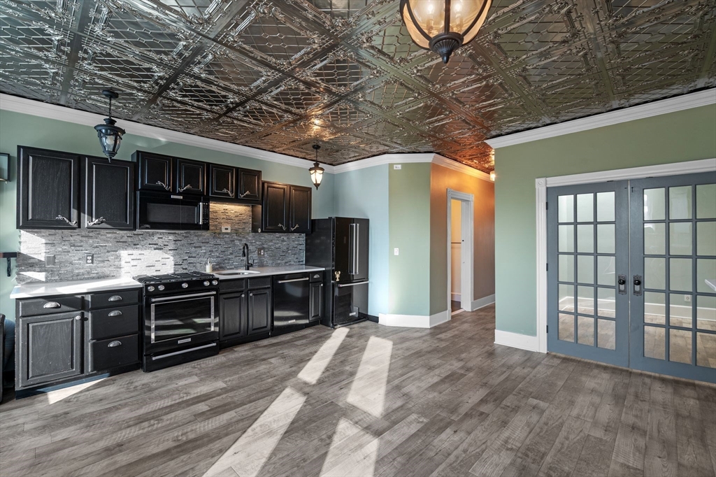 52 Beacon Street, Unit 3 Chelsea, MA 02150 - Photo 9 of 42