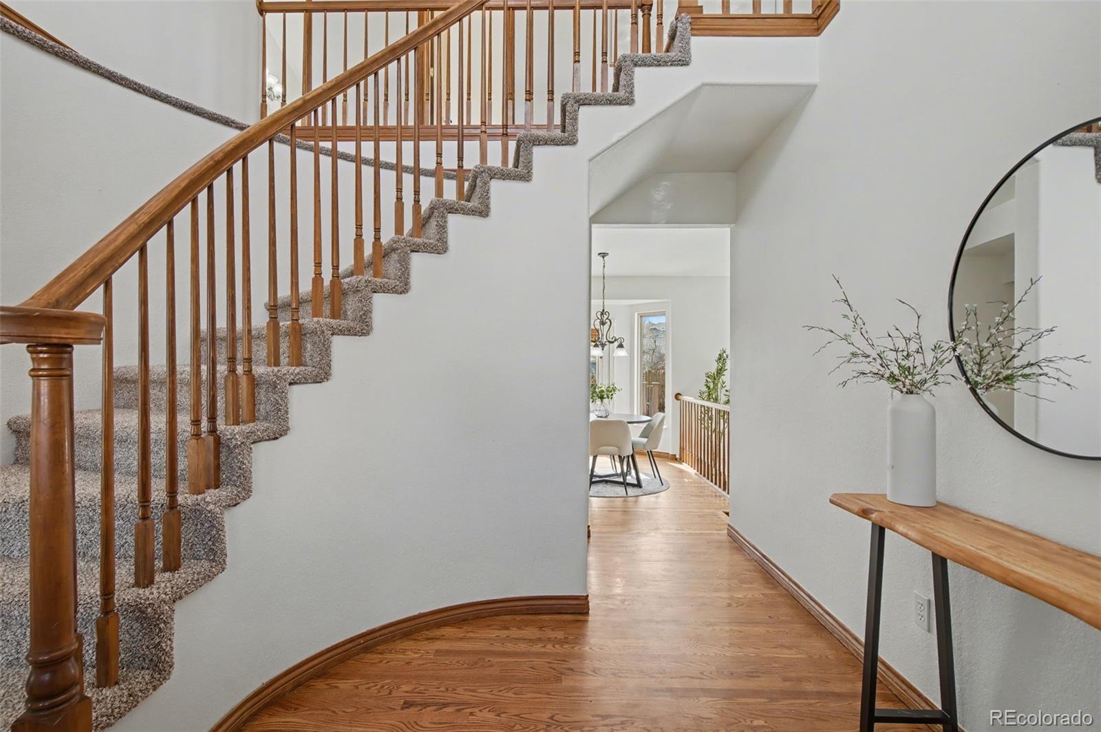 665 Robinglen Court Colorado Springs, CO 80906 - Photo 4 of 43