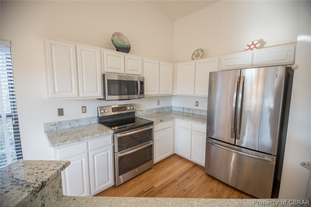 136 Mariners Point Lane, Unit D Hartfield, VA 23071 - Photo 15 of 37 Gallery Image 15