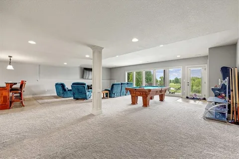 $950,000 | 11775 Northwest 81 Street, Parkville, MO 64152