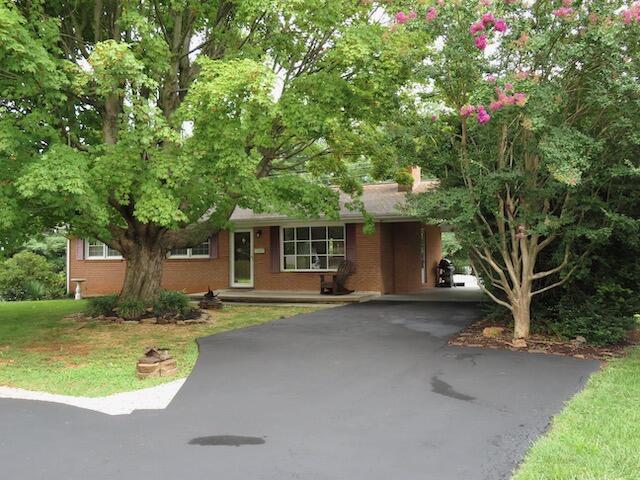 5531 Darby Road Roanoke, VA 24012 - Photo 22 of 26 IMG_0934