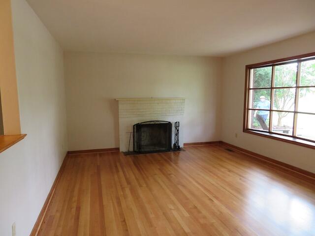 5531 Darby Road Roanoke, VA 24012 - Photo 9 of 26 Fireplace