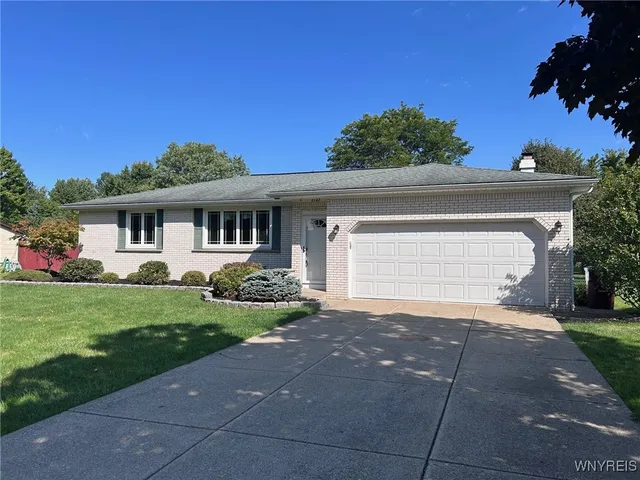 $2,250 | 6142 Berkley Drive, Orchard Park, NY 14127