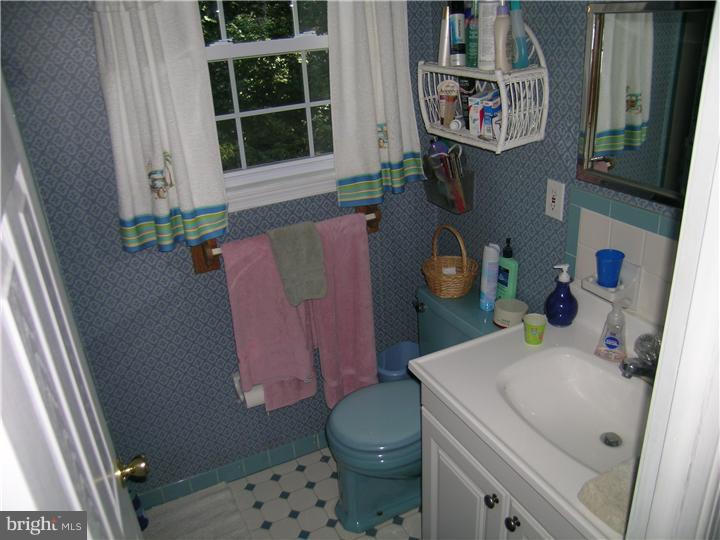 358 Saly Road Yardley, PA 19067 - Photo 18 of 25 Bathroom