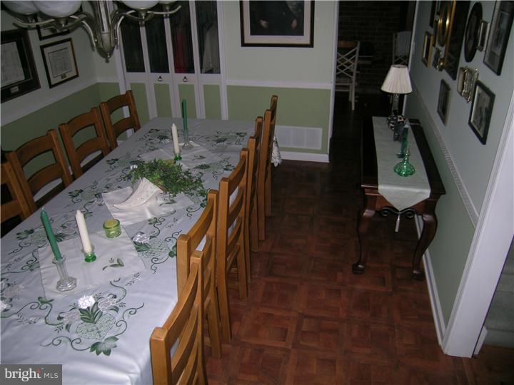 358 Saly Road Yardley, PA 19067 - Photo 9 of 25 Dining Room