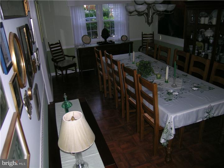 358 Saly Road Yardley, PA 19067 - Photo 10 of 25 Dining Room