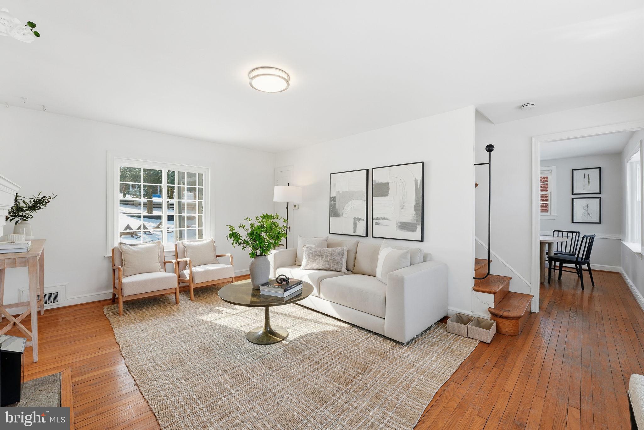 2408 Seminary Road Silver Spring, MD 20910 - Photo 4 of 37