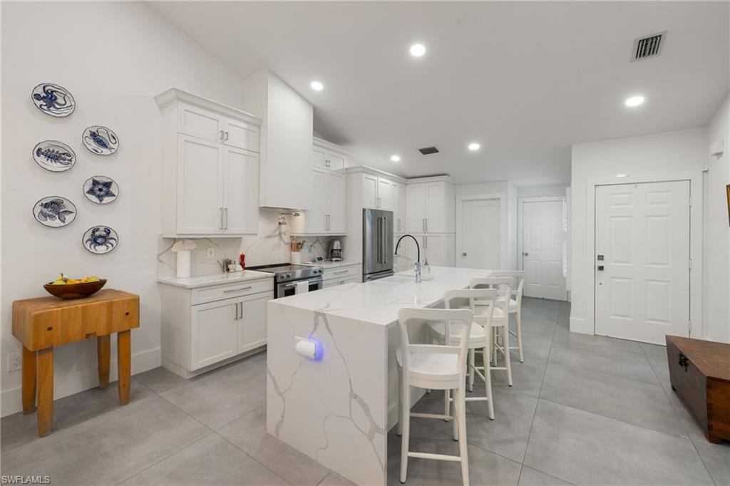 4006 Crayton Road, Unit A2 Naples, FL 34103 - Photo 7 of 40 Gallery Image 7