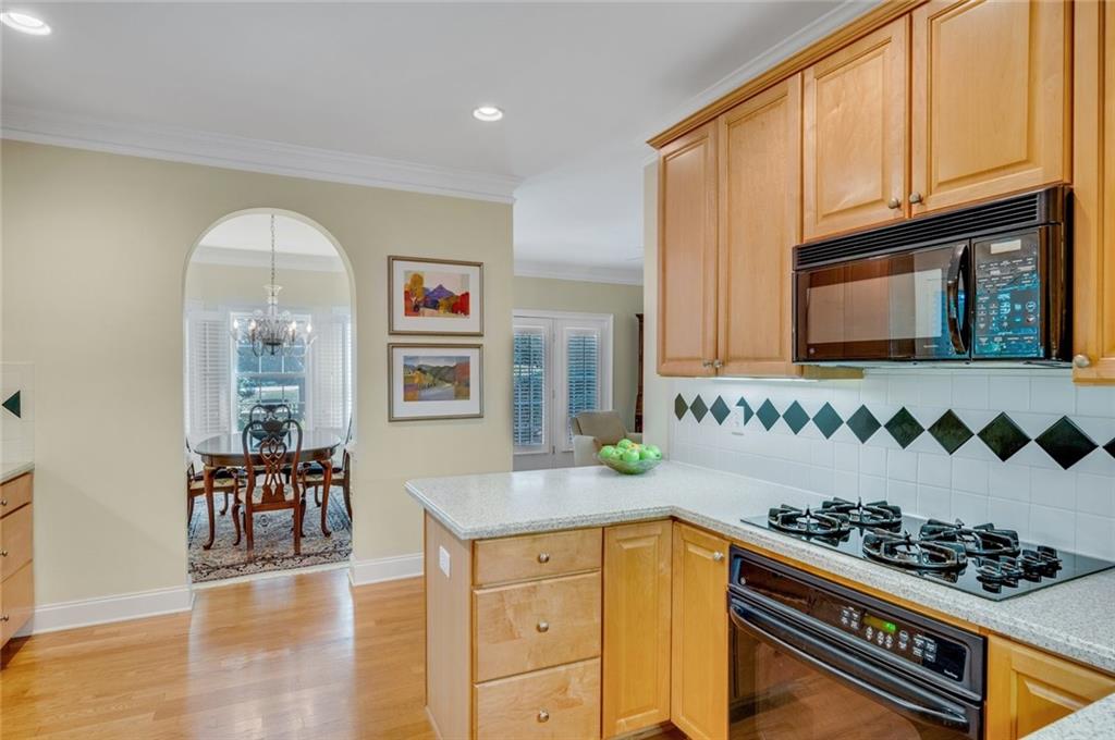 2570 Oglethorpe Circle Northeast, Unit 3 Atlanta, GA 30319 - Photo 14 of 36